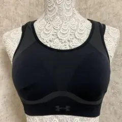 最終価格Under Armour ブラック スポーツブラ MD