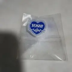 treasureカプセルトイ　FC限定ピンバッジ　ヨシ