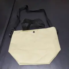 ナイロン 八角形 サコッシュ ベージュ