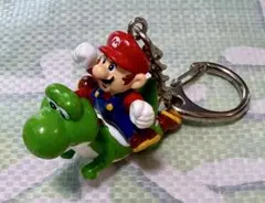 スーパーマリオワールド 「 マリオ＆ヨッシー 」 キーホルダー
