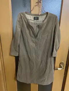 AMERICAN RAG CIEのコーデュロイノーカラーシャツワンピース 薄茶