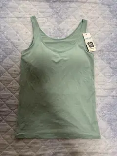 タグ付き新品　ユニクロ　エアリズム ブラタンクトップ　Mサイズ　①