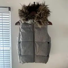 GAP/フードファー付きダウンベスト/グレー