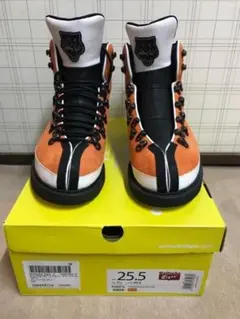 新品同様❗️オニツカタイガー ヒマラヤン デラックス　TH4Z1L