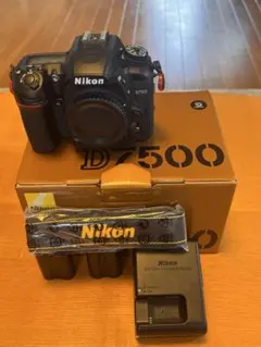 Nikon D500 ボディ【予備バッテリー・バッテリーグリップ付属】 Nikon D500 ボディ【予備バッテリー・バッテリーグリップ付属】 - メルカリ