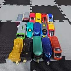 ハッピーセット　プラレール　電車　新幹線