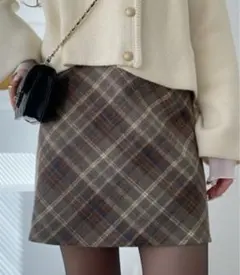 Ada. インパン裏地付き チェック柄 台形 ミニスカート