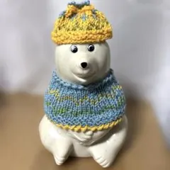 【匿名配送】しろくま貯金箱 春色のセーターと黄色いニット帽　おまけ付き