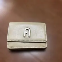 FURLA 三つ折り財布 ベージュのサムネイル