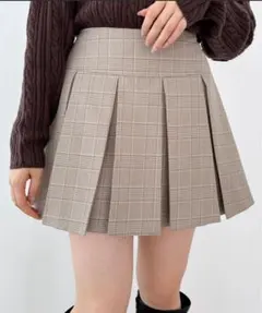 ワイドプリーツミニスカート2