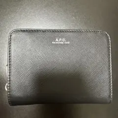 A.P.C. 二つ折り財布 ブラックレザー 新品・未使用 - メルカリ