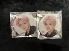 treasureヨシ reboot 缶バッジ 2枚セット