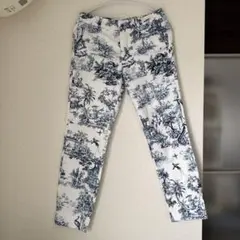 Item thumbnail for item 30665fa8-0d7a-4c85-a114-eacb5c106e13