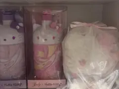 ハローキティ Rady コラボ ポンプボトル - メルカリ