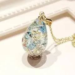 薔薇の楕円形レジンネックレス（残2） - メルカリ
