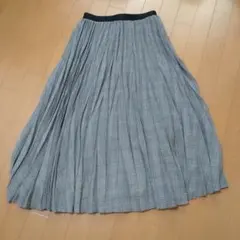 アナイのグレー系チェック プリーツロングスカート