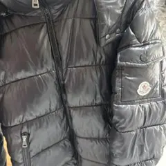 MONCLER ブラック ダウンジャケット