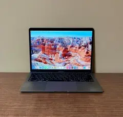 高性能な MacBook Air 2020 Retina、8GB、256GB