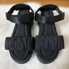 ⚠️売り切り⚠️ emmi 厚底スポーツサンダル ブラックのサムネイル