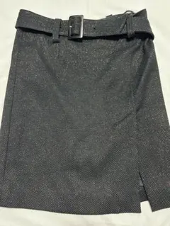 セシルマクビー　タイトスカート