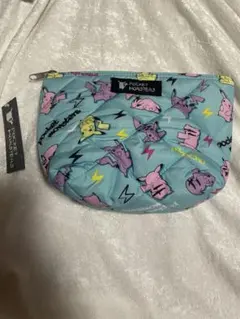 ポケモン　ポケモンセンター購入　ピカチュウ　キルトポーチ　タグ付新品のサムネイル