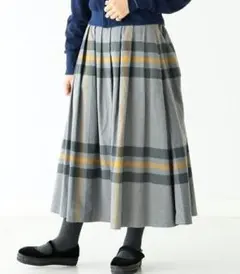 グレーロングスカート プリーツ