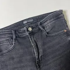 ZARA ブラック ハイウエストデニム