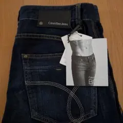 新品未使用タグ付　カルバンクライン　デニムパンツ　インディゴブルーのサムネイル