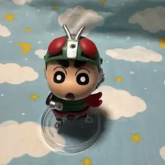 クレヨンしんちゃん 仮面ライダー コラボ フィギュア コレクション ガチャ