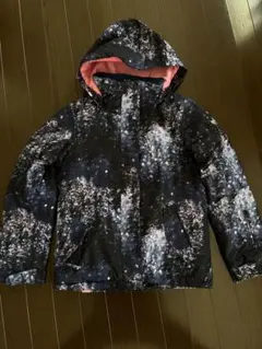 ROXY スノーボードウェア 子ども用 黒/花柄 ROXY スノーボードウェア 子ども用 黒/花柄 スノーボードウェア