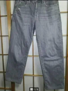 ユニクロ リラックステーパードアンクルジーンズ 24 グレー