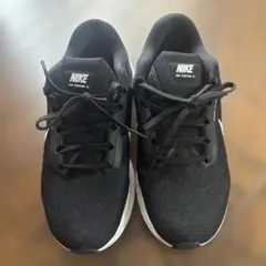 NIKE スニーカーのサムネイル