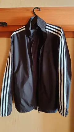 adidas ブラック ナイロンジャケット ss