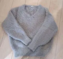 グレー Vネックファー風セーター　XL