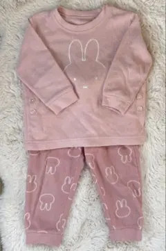ユニクロ　ミッフィー　パジャマ　90cm