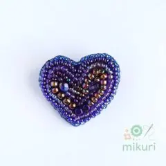 紫ブラウンハートのビーズ刺繍ブローチ　ハンドメイドアクセサリー