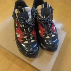 BURBERRY スニーカー ブラック/レッド