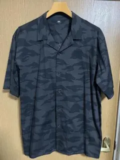ユニクロ　オープンカラーシャツ/プリント 08DARK GREY サイズXL