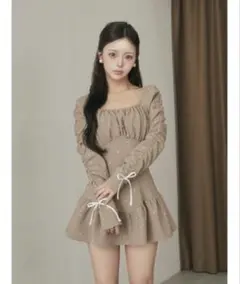 darich ダーリッチ　スクエアネックギャザーミニワンピース