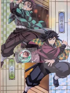 鬼滅の刃　くら寿司　クリアファイル、缶バッジ