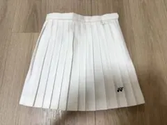 YONEX ヨネックス　テニススカート　サイズ56 ホワイト　長期保管未使用品のサムネイル