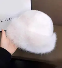 ホワイトファーバケットハット