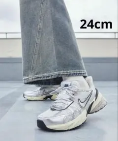 NIKE ナイキ V2K ラン スニーカー 24cm ウィメンズシューズ