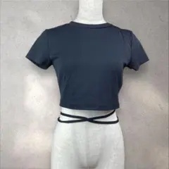 【美品】Bershka オープンバックリボントップス　Sサイズ　a1162