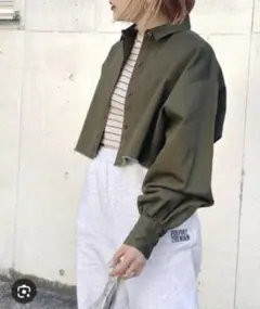 （最終お値下げ）WHO'S WHO gallery ダメージショートシャツ