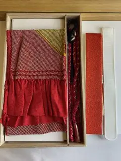 成人式　正絹　総絞り　帯揚げ　帯締め　重ね衿　衿芯　4点セット 和装小物 赤