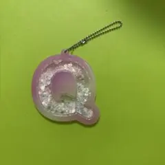Q型アクリルキーホルダー（ラメ入り）