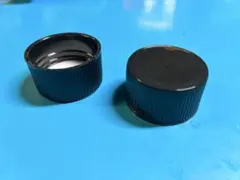 【新品・1000個】プラスチック製 スクリューキャップ黒パッキン付き まとめ売り 新品・1000個】プラスチック製 スクリューキャップ黒パッキン付き