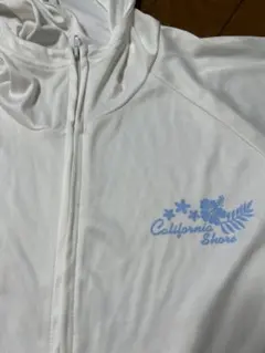 フード付きラッシュガード（ニッキー社）羽織り　パーカー