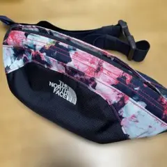 美品★THE NORTH FACE フラワープリント ボディバッグウェストポーチ
